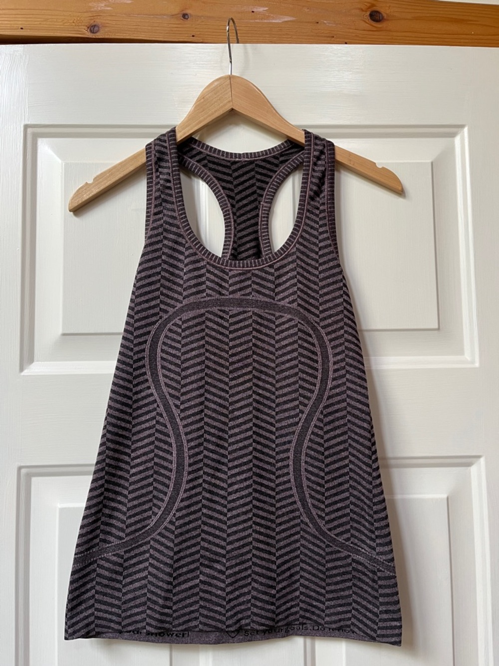 Lululemon Athletica Run: Swiftly Tech Racerback Chevron - Like New